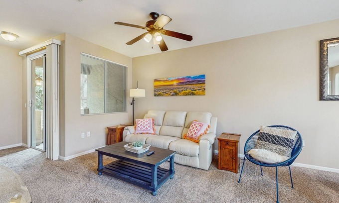 Paradise Valley Village Condo | Tri-level Condo in Gated Community w/balcony, office, & shared pool/hot tub
