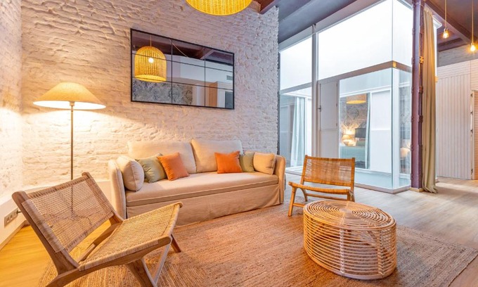 Triana Apartment | Triana Acacias by Valcambre