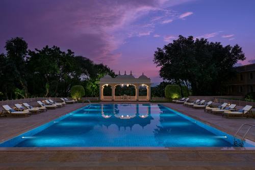 Lake Pichola Hotel | Trident Udaipur
