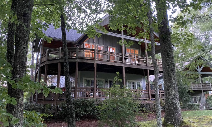 Cashiers House | Trillium Links and Lake Club Getaway- Cashiers