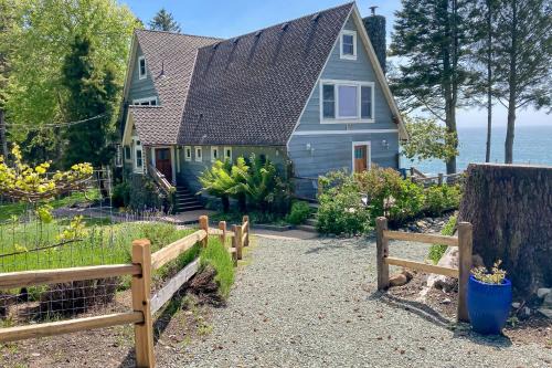 Trinidad House | Trinidad Pearl