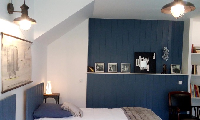 Tocqueville House | Triple Room with Bathroom