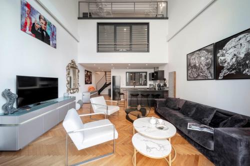 California - Pezou Apartment | Triplex Gallia Luxe Cannes