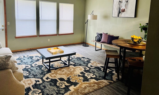 Enid House | Triplex in Enid with Garage