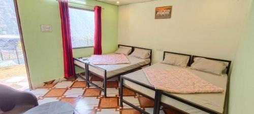 Dhunar Gaon Hotel | Trivans resort