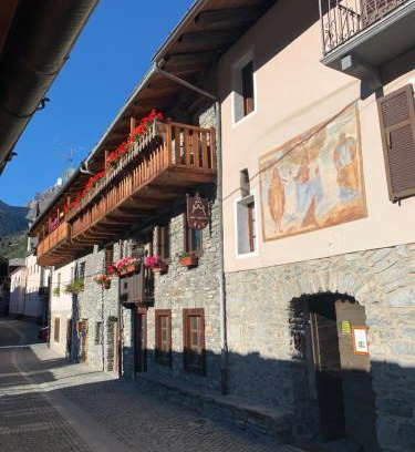 La Salle Apartment | TROIS COURONNE Appartamenti di Charme ad uso turistico VDA La Salle