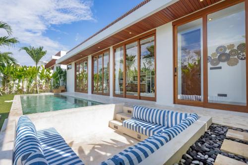 Cepaka Villa | Tropical 2BR Design Villa Pool, Lounge & Workdesk