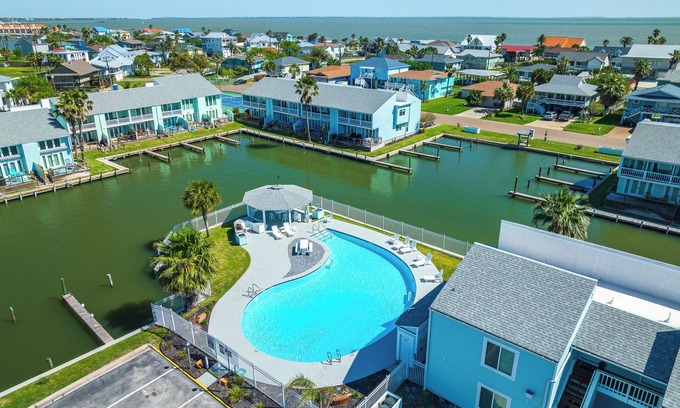 Key Allegro Condo | Tropical Escape ~ Beautiful Second floor Condo ~ Key Allegro Condo