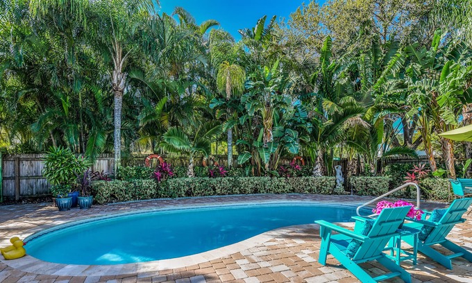 Indian Rocks Beach House | Tropical Getaway...Private Pool...Steps to the Beach