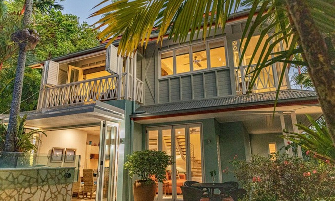 Port Douglas Villa | Tropical Oasis In The Centre Of Town