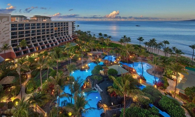 Kaanapali Resort | Tropical Paradise Awaits: Marriott's Maui Ocean Club for Family Fun