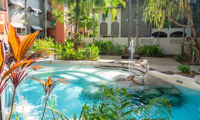 Westcourt Apartment | Tropical Paradise Cairns - 9 Pools Gym BBQ
