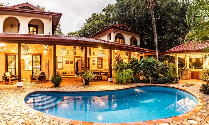 Playa Guiones Villa | Tropical Surfside Newly Renovated Villa in Playa Guiones, Nosara