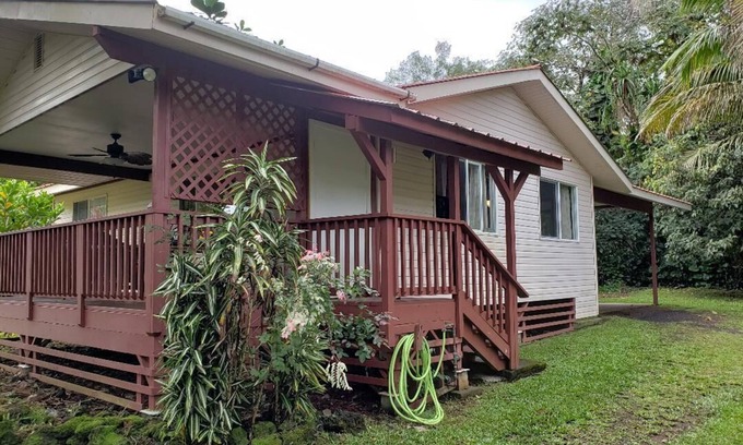 Kapoho House | Tropical Vacation Home in Hawaiian Beaches, Pahoa, HI