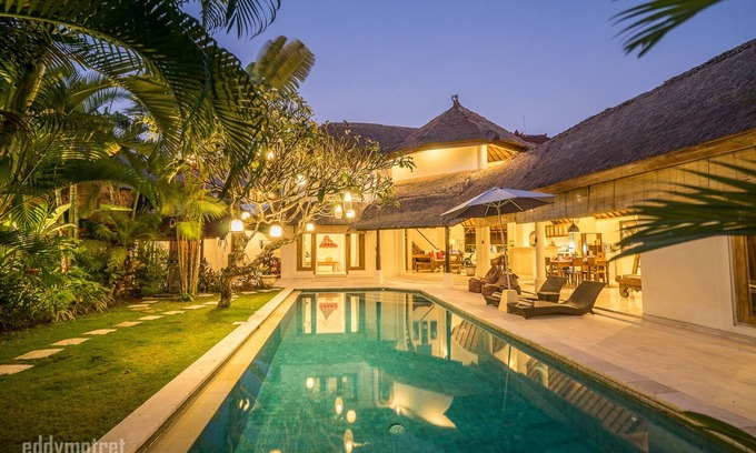 Laksmana Villa | Tropical Villa - Located in the heart of Seminyak