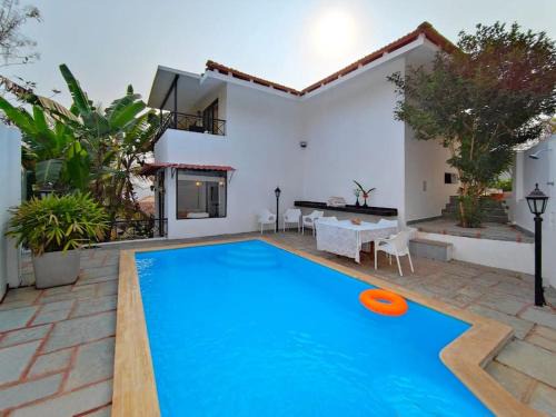 Britona Villa | Tropical Woods 7BR 2Villas Pvt Pool Cook Car
