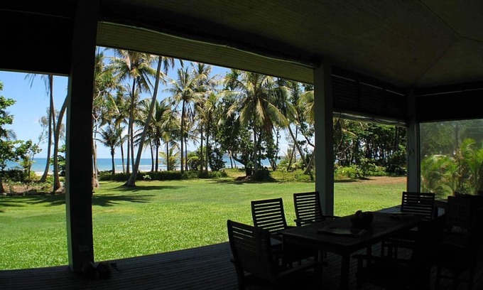 Mission Beach House | Tropika - Absolute Beachfront