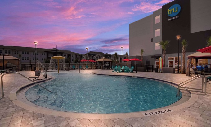 Indian Bayou Hotel | Tru By Hilton Destin