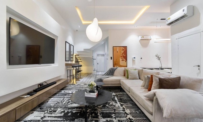 Ofin House | True Apartment, Modernly styled 4 bedroom duplex in Lekki