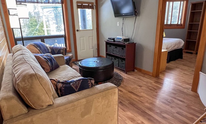 East Kootenay Condo | True Ski In Ski Out Location. A/C