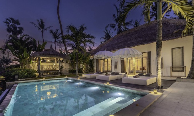 Tumbu Village Villa | Truly a Luxury Hidden Jewel in Paradise! Private, Romantic and Breathtaking!
