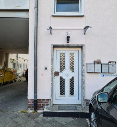 Wolfsburg Apartment | TS1 2-OG Möbilierte Wohnung in Wolfsburgs Zentrum