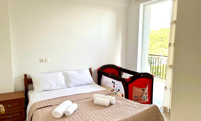 Aliko House | Tsaousi Apartments