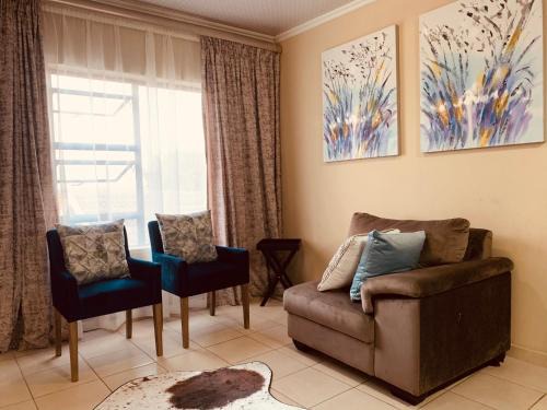 Mkhuhlu Apartment | Tshamani self catering