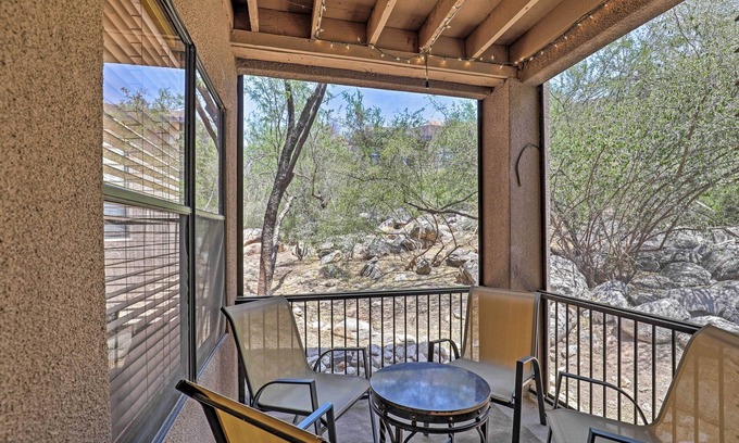 Tucson Condo | Tucson Desert Retreat w/Pool + Hot Tub Access!