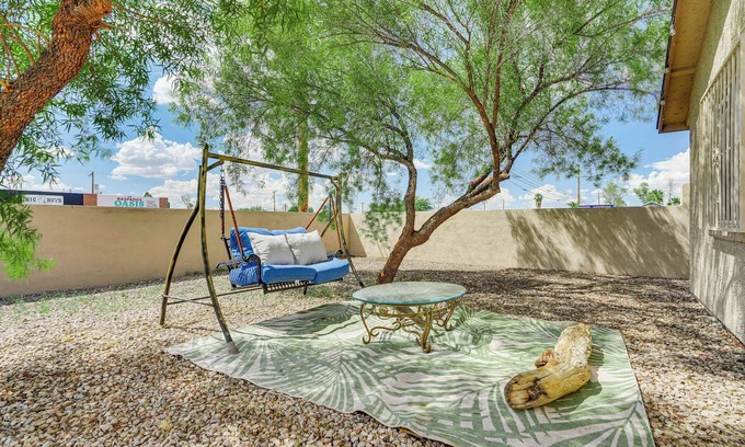 Tucson Cottage | Tucson Retreat w/Fire Pit: 4 Mi to Downtown!