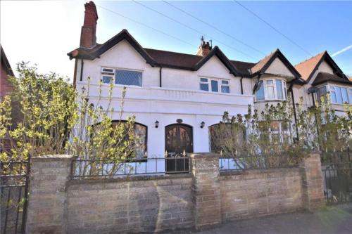 Skegness House | Tudor House, Central Skegness