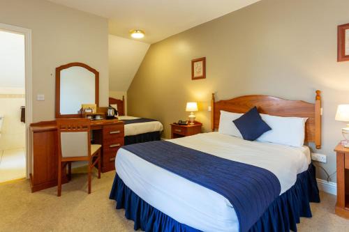 Dungarvan House | Tudor House Guest House