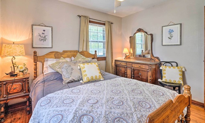 Tower Heights House | Tulsa Family Retreat on Farm ~ 12 Mi to Downtown!