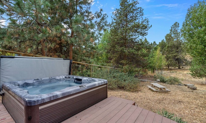 Bend House | Tumalo | Deschutes River Private Access | Hot Tub