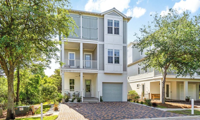 Inlet Beach House | Tupelo Honey/Gulf Views/Steps to Pool & Beach/4 Bikes
