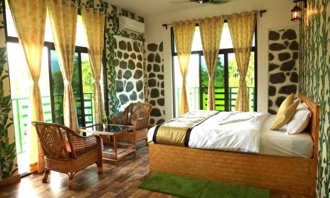 Kumai Hotel | Turibari Leisure Point