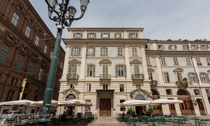 Historic Centre Apartment | Turin Central Loft Carignano by Wonderful Italy
