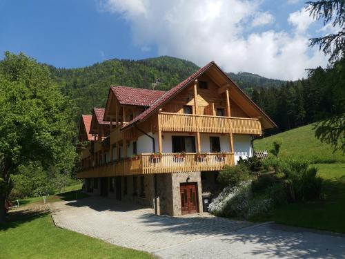 Luce House | Turistična Kmetija Zgornji Zavratnik