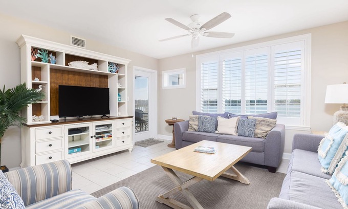 Folly Beach Condo | Turn of River - Beach Daze ~
