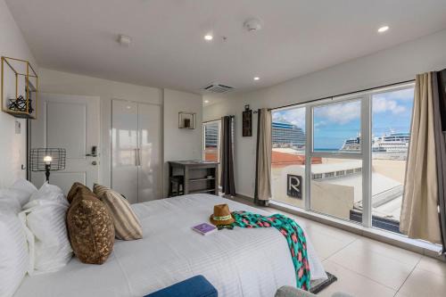 Oranjestad Apartment | Turning Style & Extraordinary Location