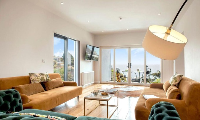 Portwrinkle House | Turnstone