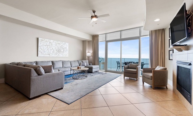 Orange Beach Condo | Turquoise D1703 Luxurious Beachfront 3BR
