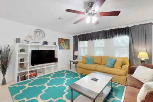Caloosahatchee House | Turquoise Tides