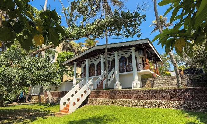 Mirissa House | Turtle Beach Villa, steps away from Coconut Tree Hill in Mirissa, Sri Lanka