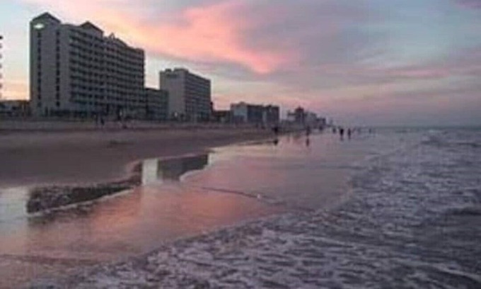 Virginia Beach Apartment | Turtle Cay during Beach Street USA - Huge Pool!