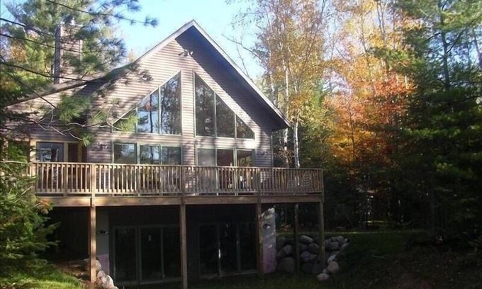 Mercer Cabin | Turtle Flambeau Flowage Lakefront Cabin
