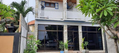 Tanjungbenoa House | Turtle Island Homestay