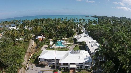 Las Terrenas Hotel | Turtle Lagoon Beach - Bahia Punta Bonita