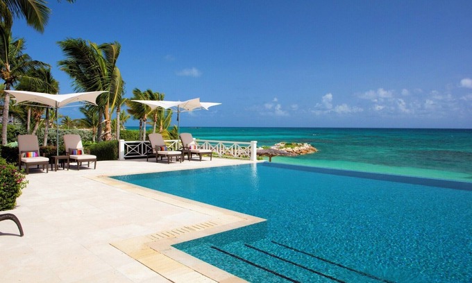 Long Island House | Turtle Reef - Beach Front