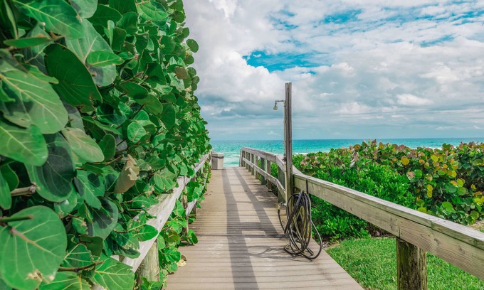 Hutchinson Island South Condo | Turtle Reef Club
